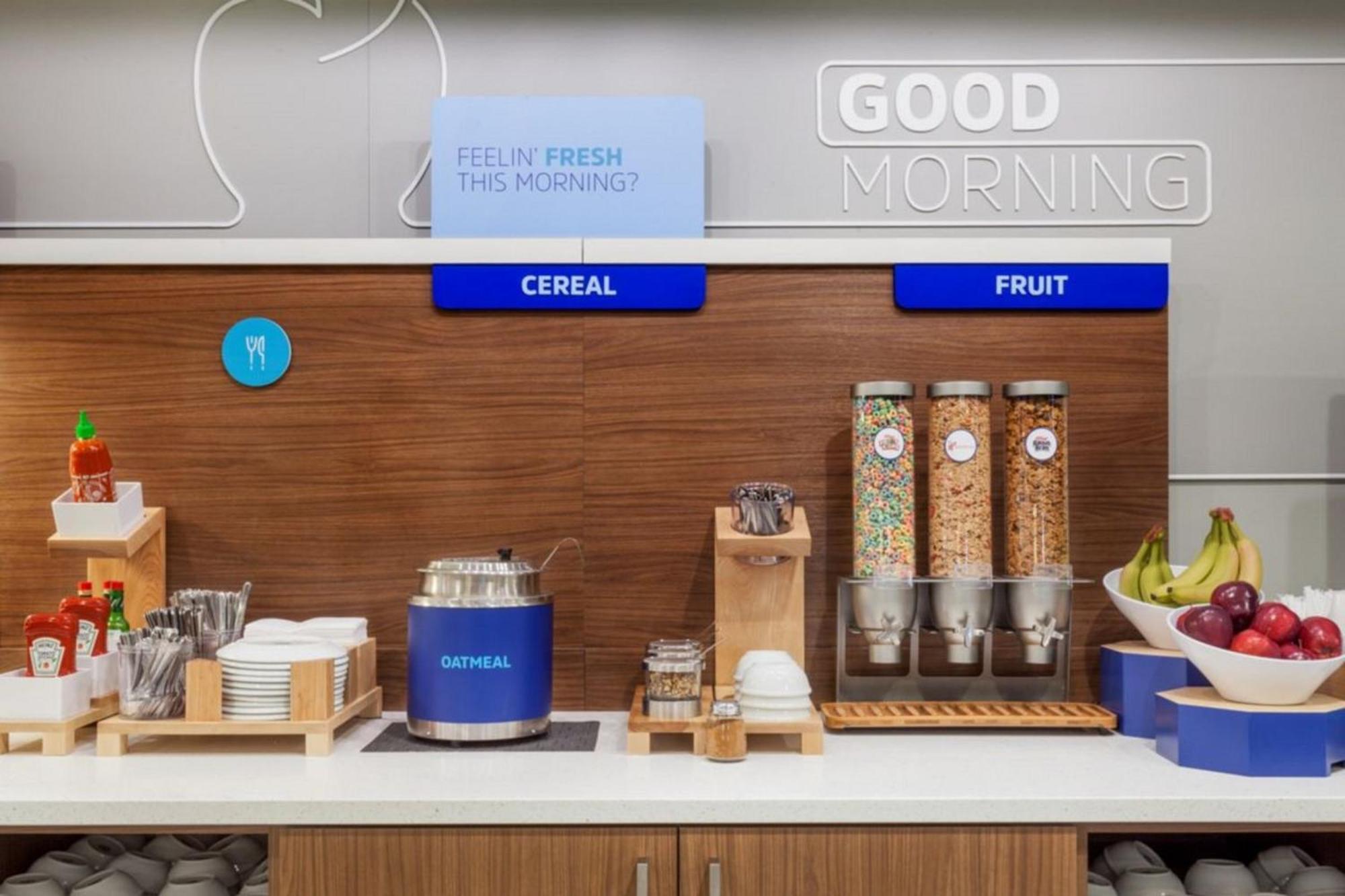 Holiday Inn Express & Suites Haltom City - Ft. Worth By Ihg מראה חיצוני תמונה